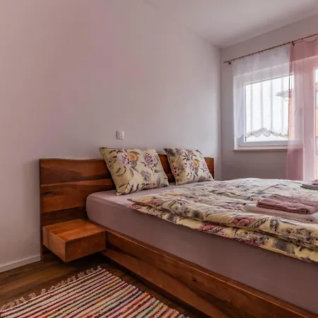 Berry Apartament *