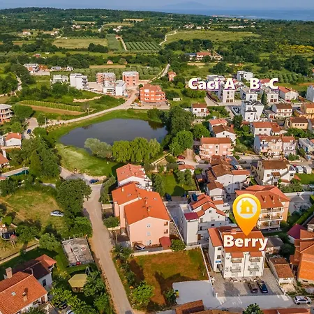 Apartament Berry *